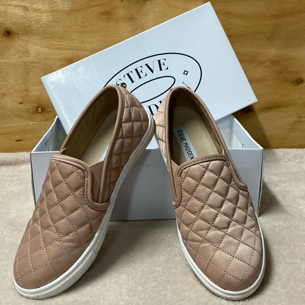 Steve Madden Ecentrcq Sneaker Quilted Slip on shoes